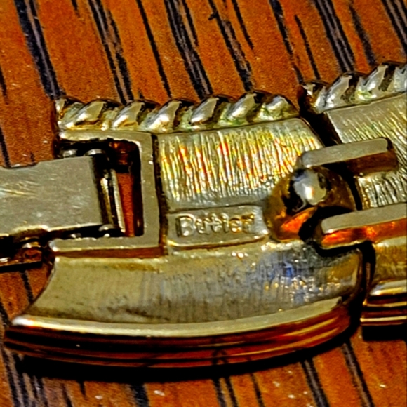 Butler Signed White Enamel & Gold Necklace Bracelet Set - Vintage Bold Look Z3 - Picture 3 of 6